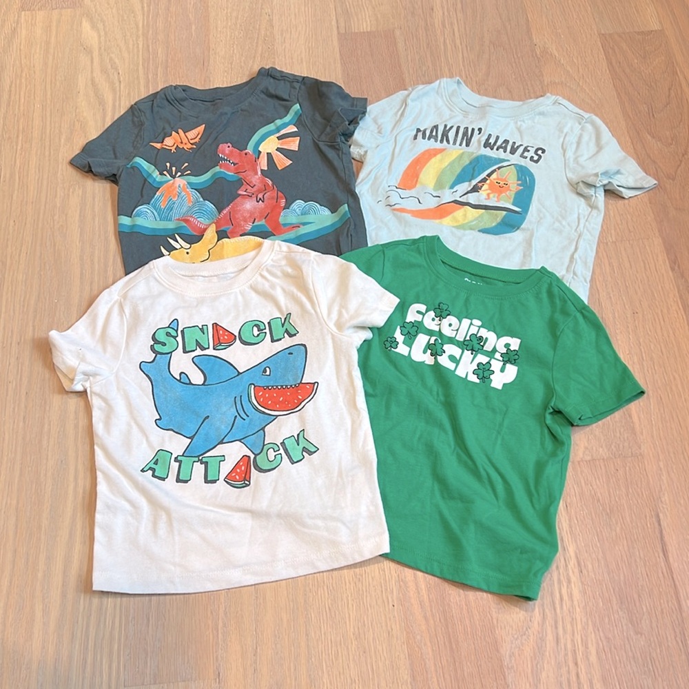 Old navy 2t shirt bundle